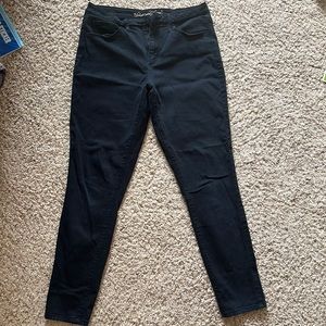 Black Universal Thread High Rise Skinny